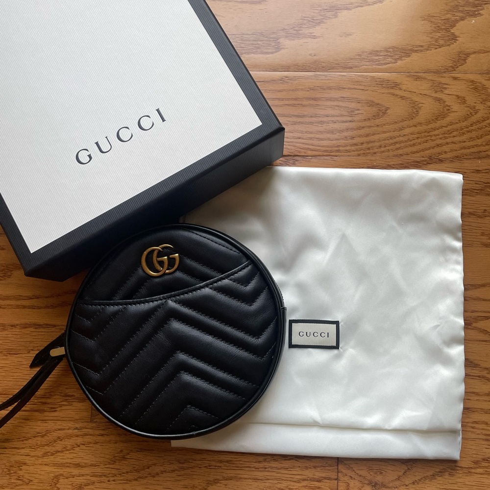Gucci Black GG Marmont Round Leather Wristlet